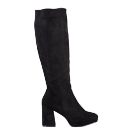 Goodin Bottes en daim sur un pilier le noir