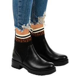 Bottes noires avec une chaussette Mangtoris