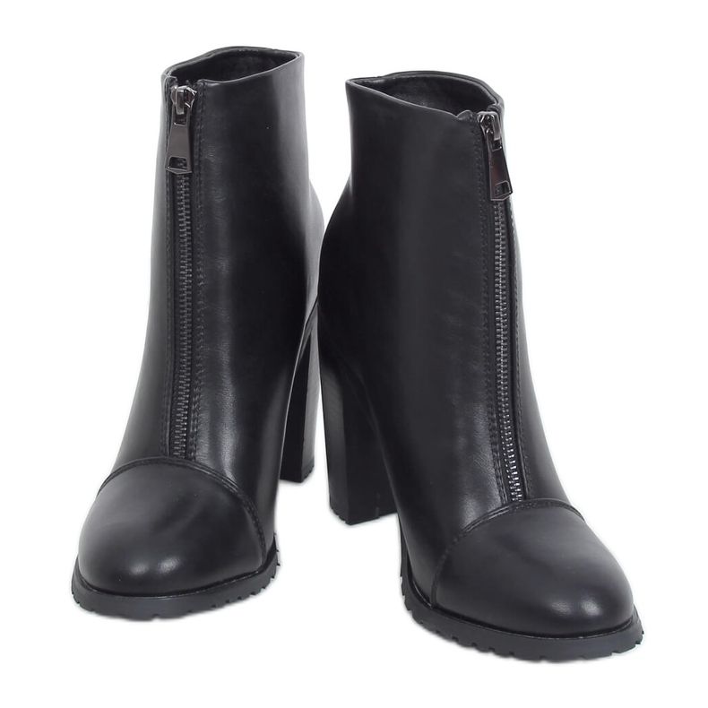 Bottes noires sur le poteau 801 Black le noir