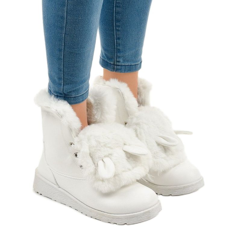 Bottes isolées blanches d'Alrindra