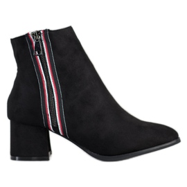 M.Daszyński Bottes en daim avec une fermeture éclair décorative le noir