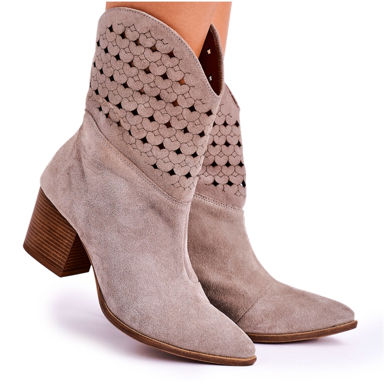 Nicole Bottes de cowboy pour femmes à talon en daim cappuccino Emily beige