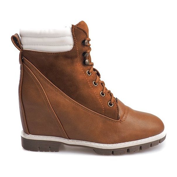 Cales de bois isolées CN865 Camel brun