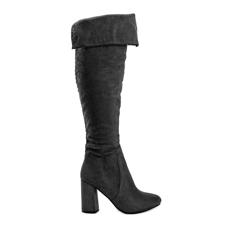 Bottes isolées grises avec une tige infrarouge douce