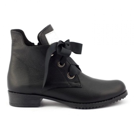 Olivier Bottines à ruban, isolées Flora avec grain noir le noir