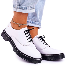 Chaussures Oxfords Femme Maciejka Cuir Laqué Blanc 04087-11