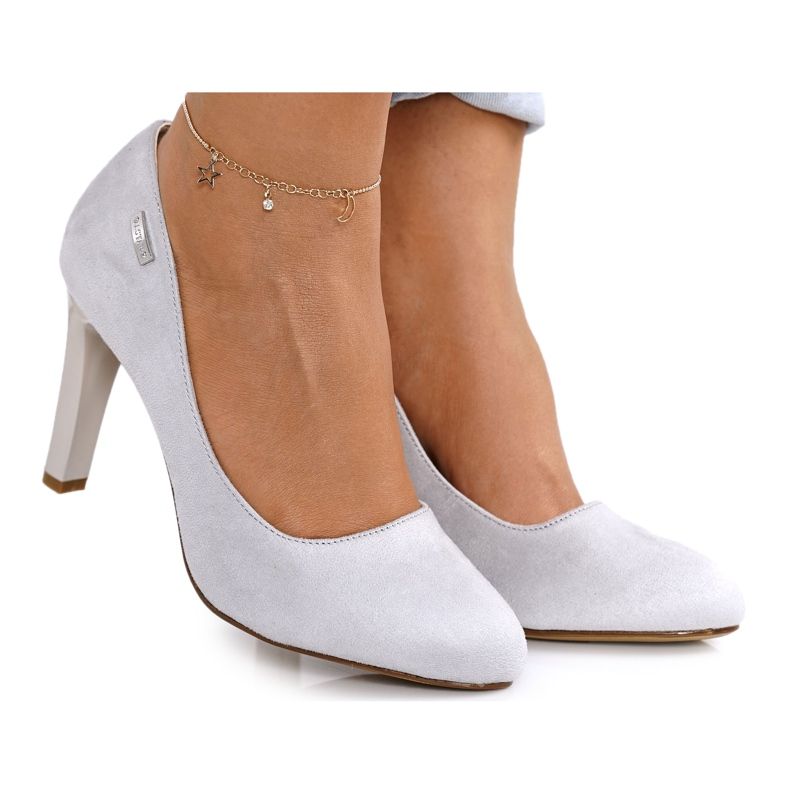 PJ1 Escarpins Classiques On A Pillar Suede Gris Eliana PJ1 Escarpins Classiques On A Pillar Suede Gris Eliana