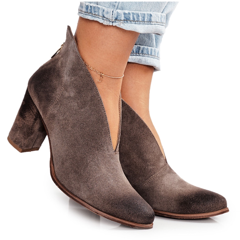 Exquisite Bottines En Daim Sur Un Poteau Avec Une Coupe Exquise 1231 Cappuccino brun