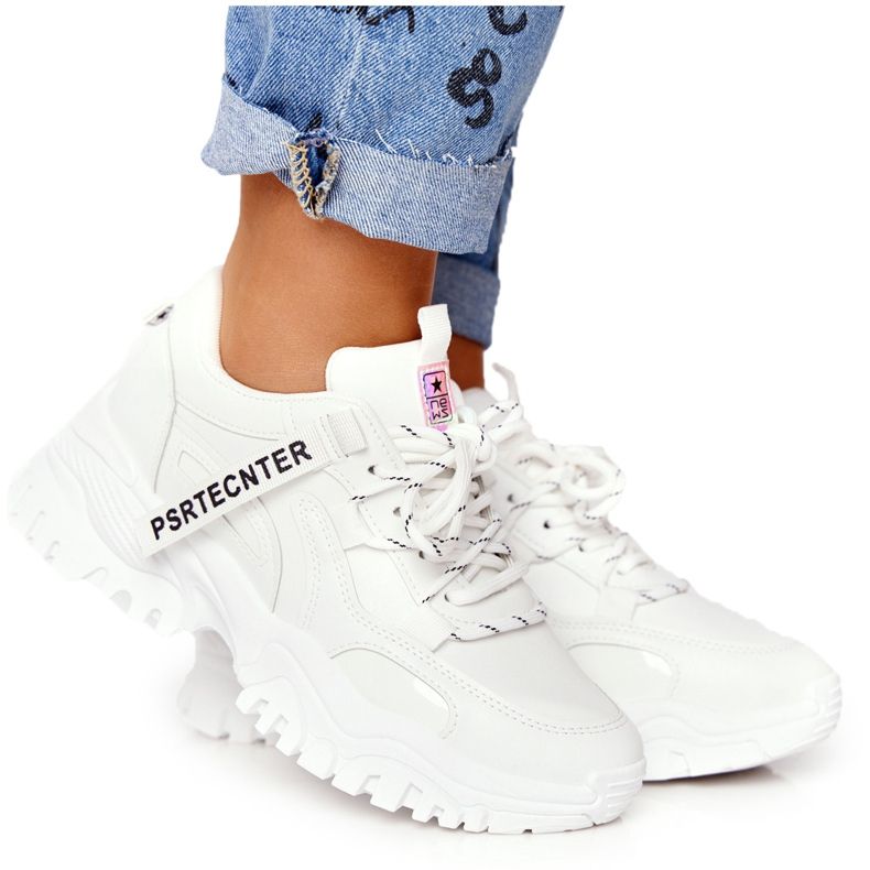 Evento Sneakers pour femmes sur une semelle massive White Laugh blanche Evento Sneakers pour femmes sur une semelle massive White Laugh blanche