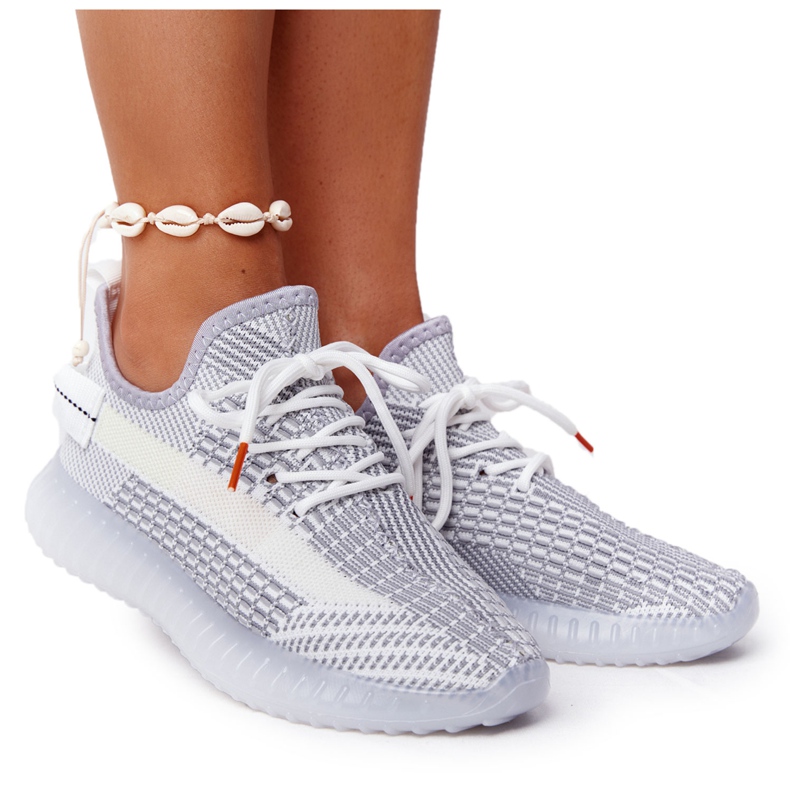 Chaussures de sport pour femmes sur une semelle en gel Freestyler grises blanche