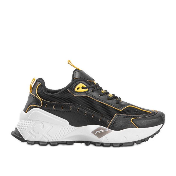 Les baskets de sport noires d'Ericka le noir Les baskets de sport noires d'Ericka le noir