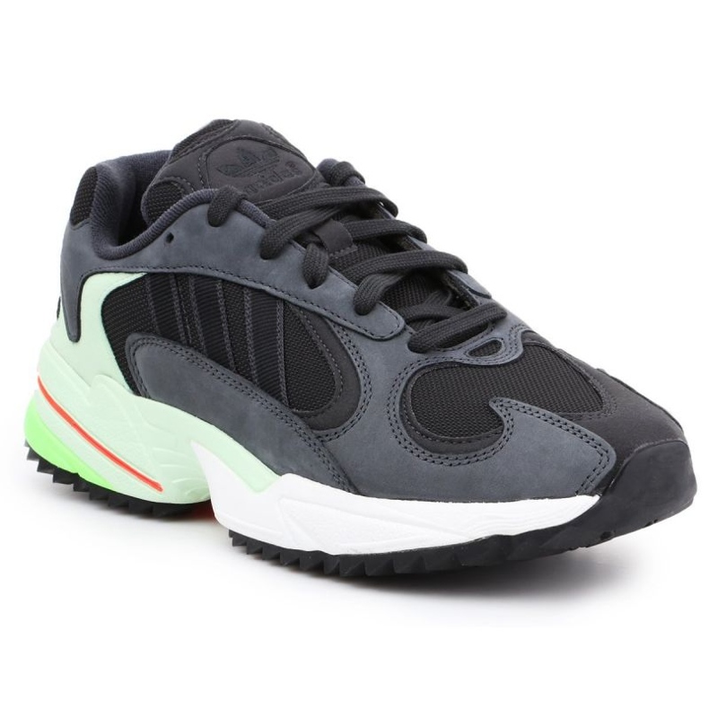 Chaussures Adidas Yung-1 Trail M EE6538 le noir