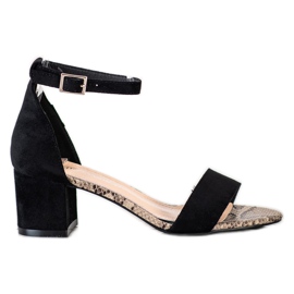 Sandales sur un bar Sergio Leone noir