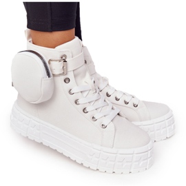 Sneakers pour femmes sur une plate-forme avec un pop-corn blanc de rein blanche