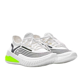 Baskets blanches à enfiler à motif Delaney holographique Baskets blanches à enfiler à motif Delaney holographique