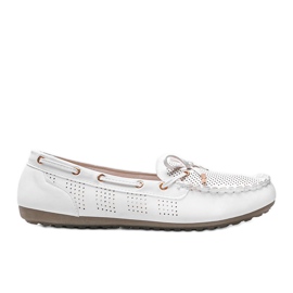 Mocassins blancs en éco-cuir ajouré Esther blanche Mocassins blancs en éco-cuir ajouré Esther blanche