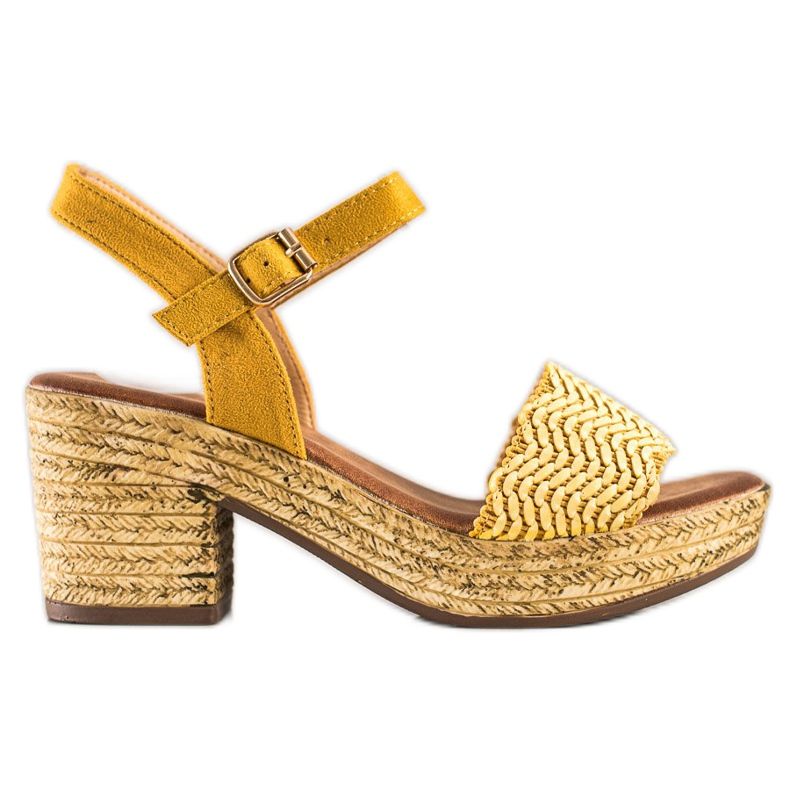 Evento Sandales sur une large barre jaune