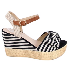 Sandales noires sur un coin à rayures noires A89907 Noir beige brun