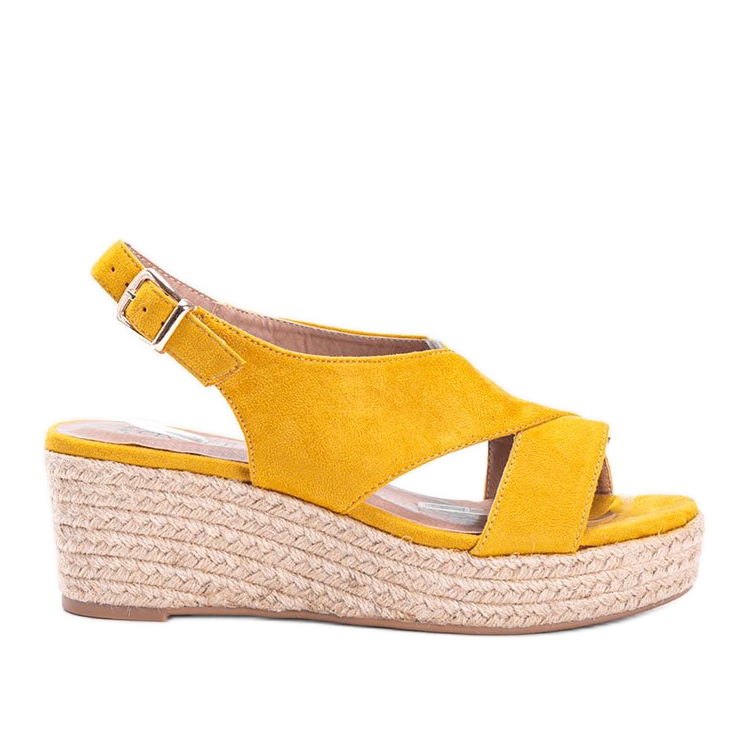 Espadrilles moutarde sur le coin de Marina jaune