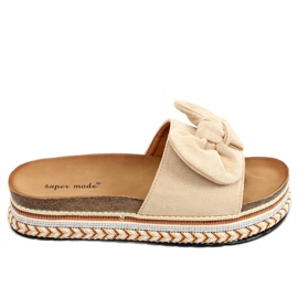 Beige 7705 Chaussons beiges sur la semelle décorée