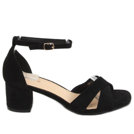 Sandales à talons noires 8832 Noir le noir