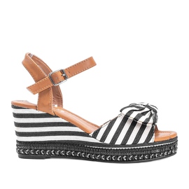 Sandales compensées noires et blanches Dulce