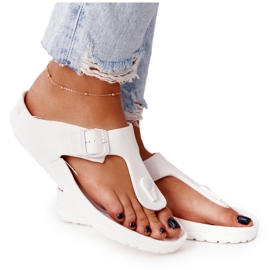 NEWS Tongs Caoutchouc Femme Blanc Alma