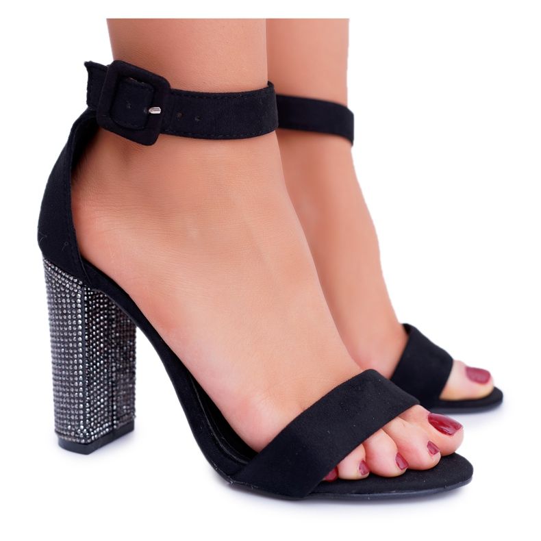 Sandales Noires Sur Une Barre Avec Cubic Zirconia Lu Boo le noir argent