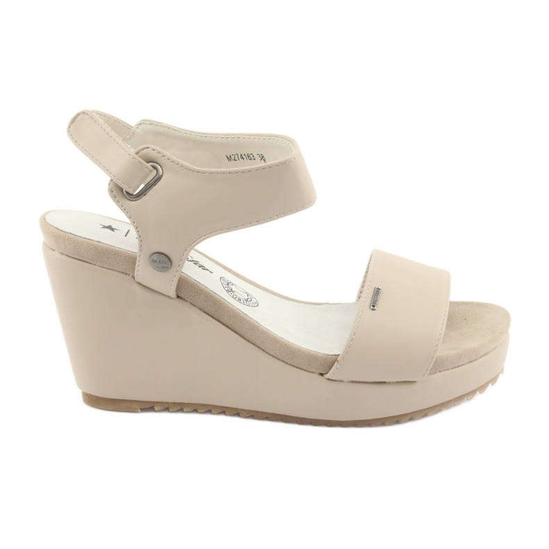 Sandales pour femmes sur le coin Big Star 274163 beige