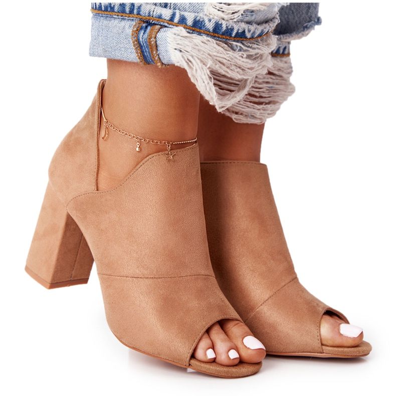 Bottes de printemps en daim sur un poteau Vinceza 21-17095 Beige