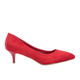 Escarpins rouges sur le talon bas Comme toi