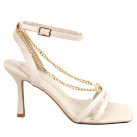 Sandales à talon haut avec une chaîne beige NF-66P Beige doré