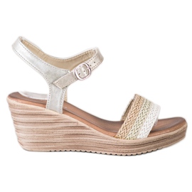 Sea Elves Sandales compensées décontractées beige blanche argent