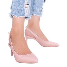 Escarpins roses sur épingle par Elen Escarpins roses sur épingle par Elen