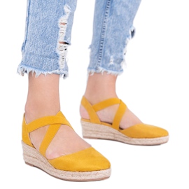 Espadrilles moutarde sur le compensé Monic jaune