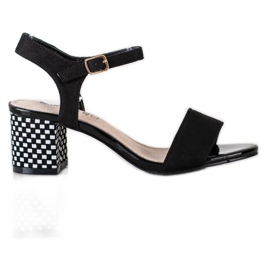 Goodin Sandales confortables sur un bar blanc noir