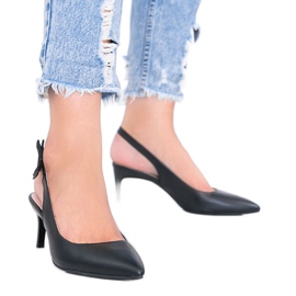 Escarpins noirs à talon aiguille par Elen