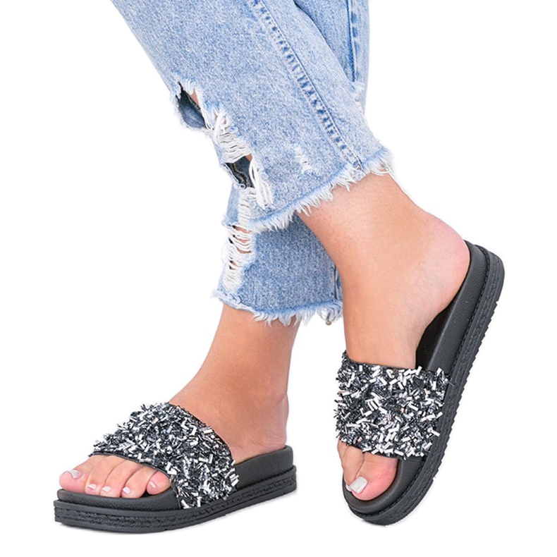 Chaussons noirs avec oxyde de zirconium Love Bling le noir