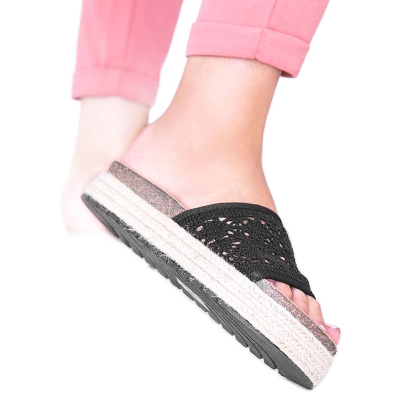 Chaussons Glam Shape en dentelle noire Chaussons Glam Shape en dentelle noire