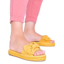 Pantoufles Moutarde Avec Noeud Pills jaune