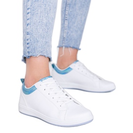 Baskets holographiques Madalynn en blanc et bleu blanche