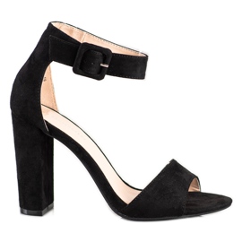 Goodin Sandales noires sur un poste élevé