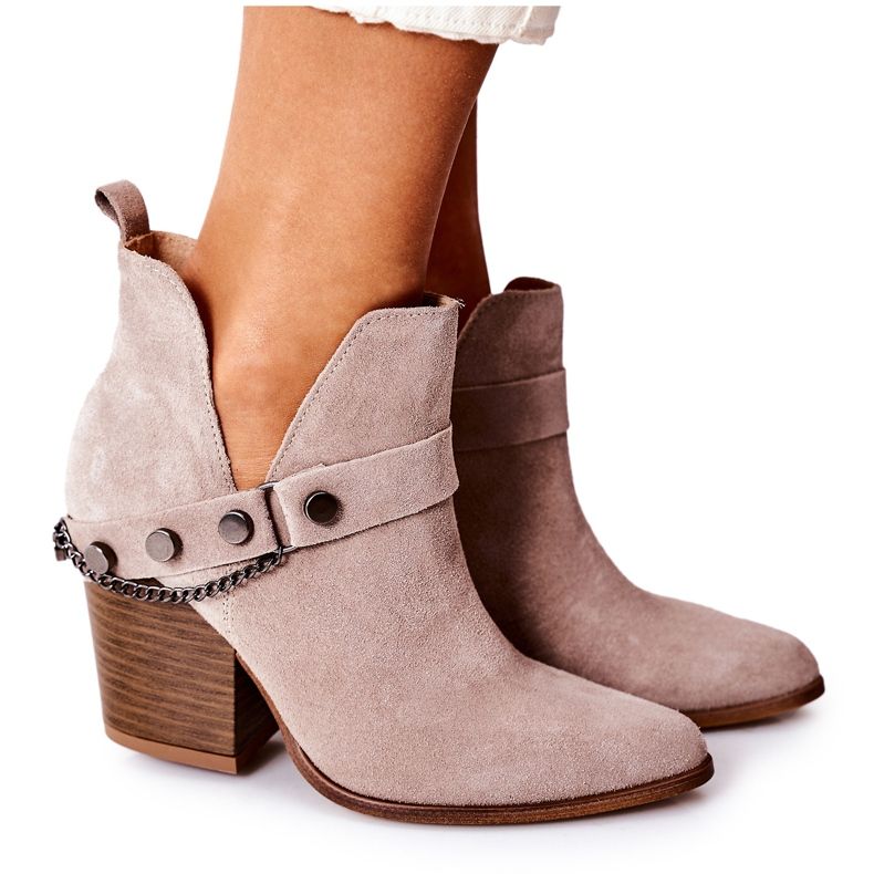 Bottines en daim sur une barre Lewski Shoes 2880 Cappuccino beige