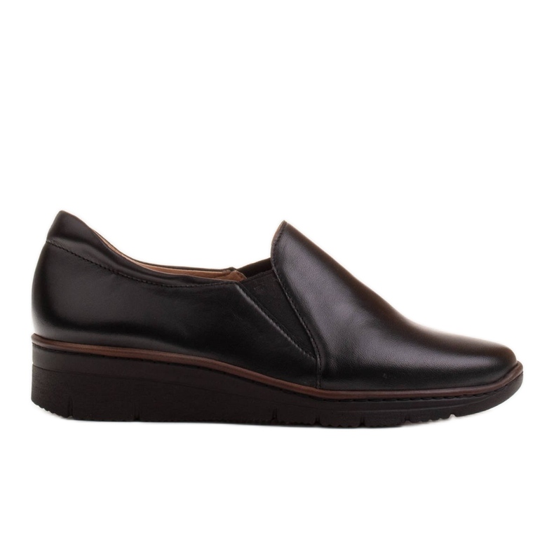 Radoskór Des chaussures confortables pour un pied plus large sur une semelle légère le noir