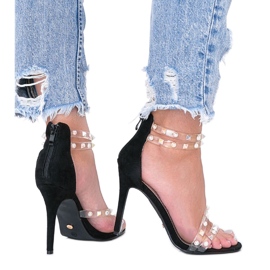 Sandales noires sur talon haut de Mao