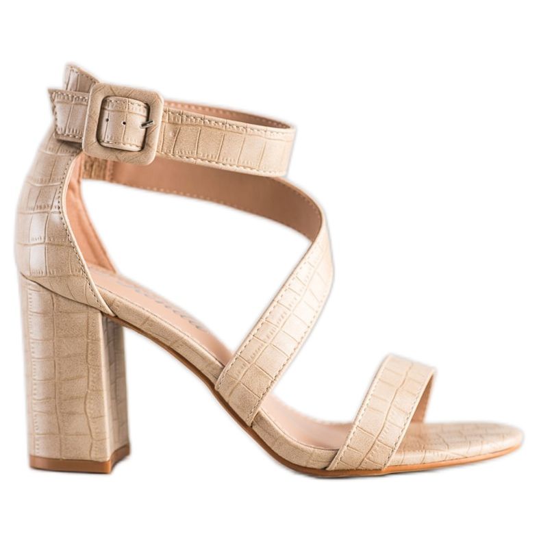 Renda Sandales sur une barre avec cuir écologique beige Renda Sandales sur une barre avec cuir écologique beige