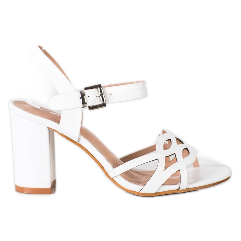 Renda Sandales élégantes sur un bar blanche Renda Sandales élégantes sur un bar blanche
