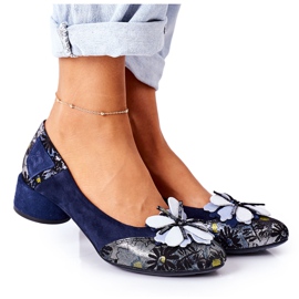 Escarpins En Daim Maciejka 04835-17 Bleu Marine Avec Fleurs