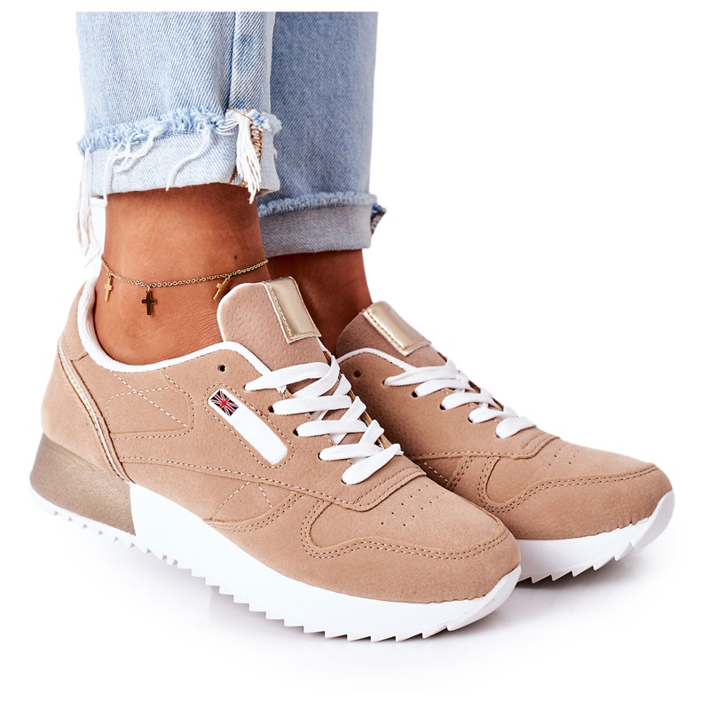Chaussures De Sport Baskets Beige Vendredi