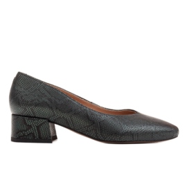 Marco Shoes Escarpins verts en peau de serpent à col en V